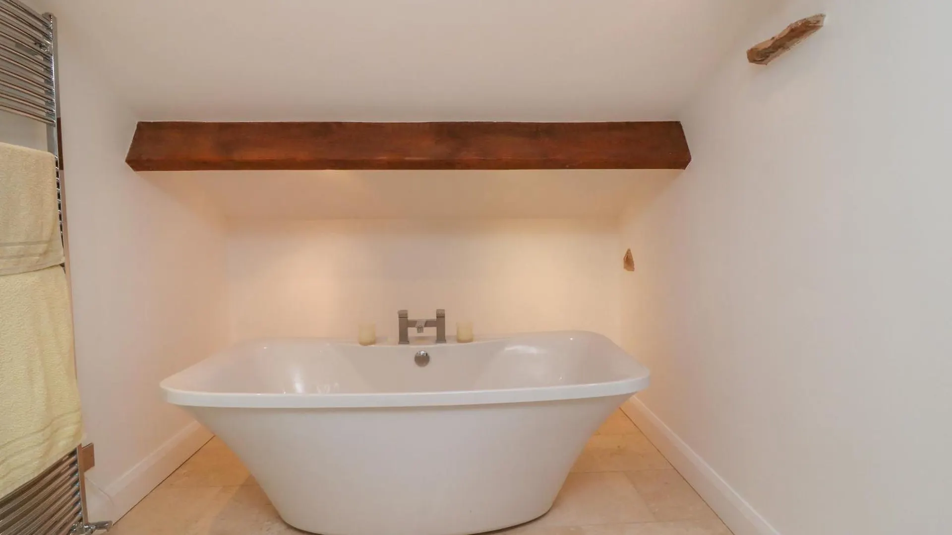 Bride Cross Granary Villa Otley  0*, Otley (West Yorkshire) United Kingdom
