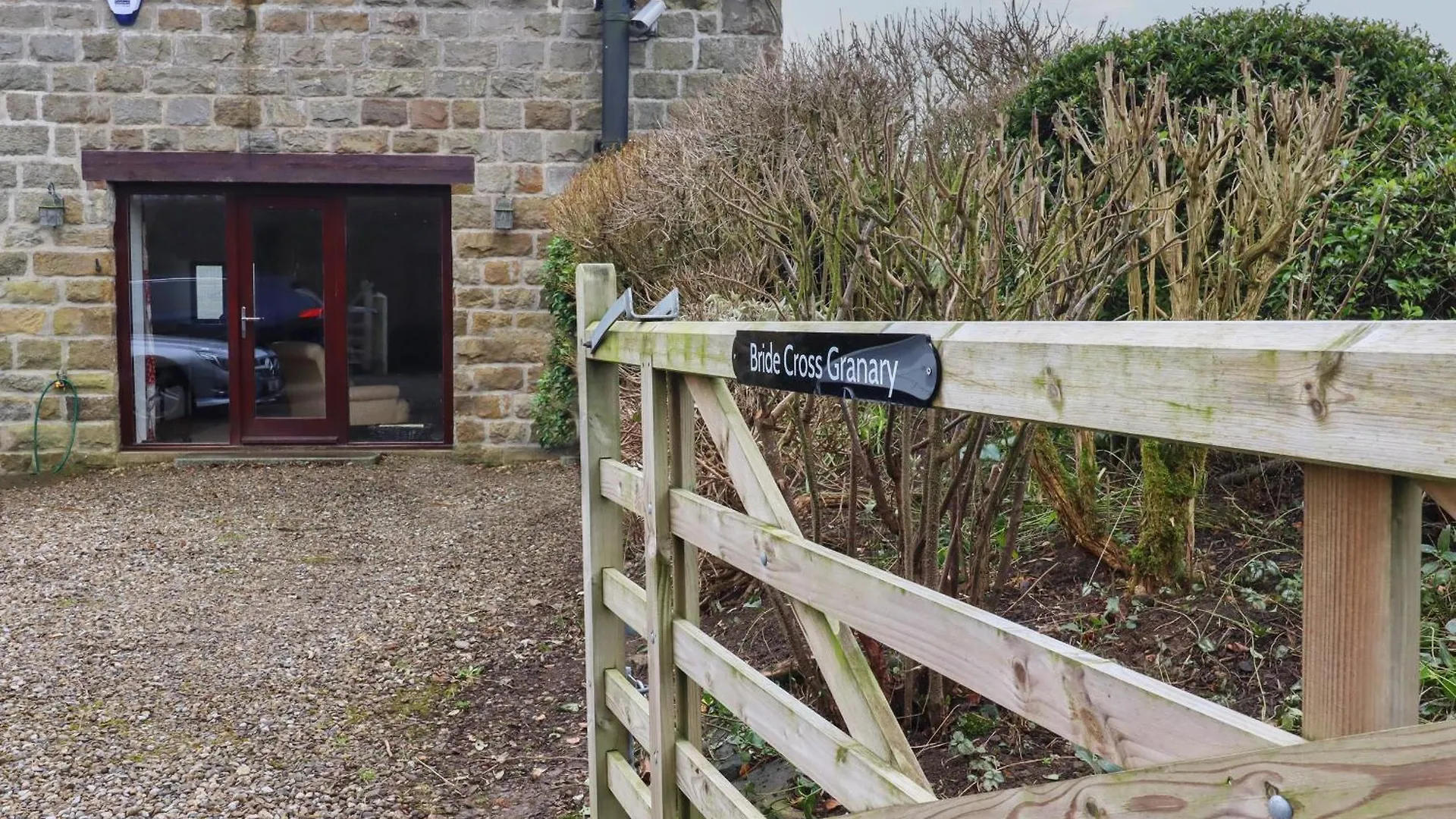 Bride Cross Granary Villa Otley